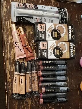 LA Girl Multi-Piece Makeup Bundle in Neutral & Pink Shades